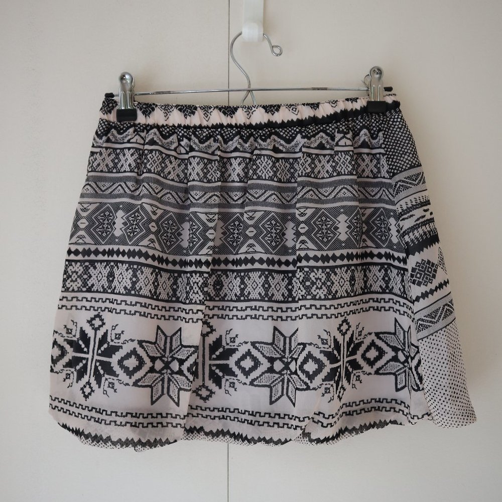 Crimson & Clover Patterned Bubble Skirt